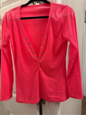 Long Sleeve Deep V Snap-Front Top - Hot Pink